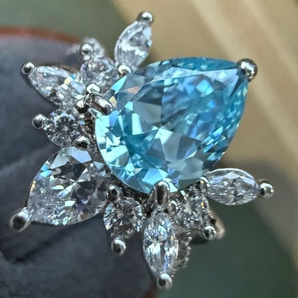 Ring Bomb Party Blue Teardrop CZ Ring Size 6 Glam Statement Sparkle - Picture 17 of 17